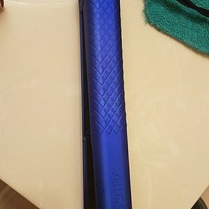 Like new sutra flat iron